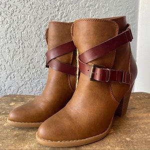 American Eagle boots